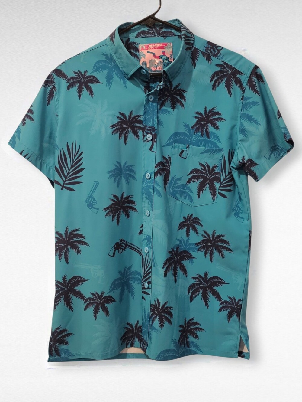 Retro Rifle Vice City Hawaiian Button-Down Short Sleeve Shirt Medium